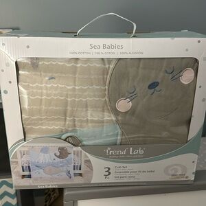 Trend Lab Crib Set